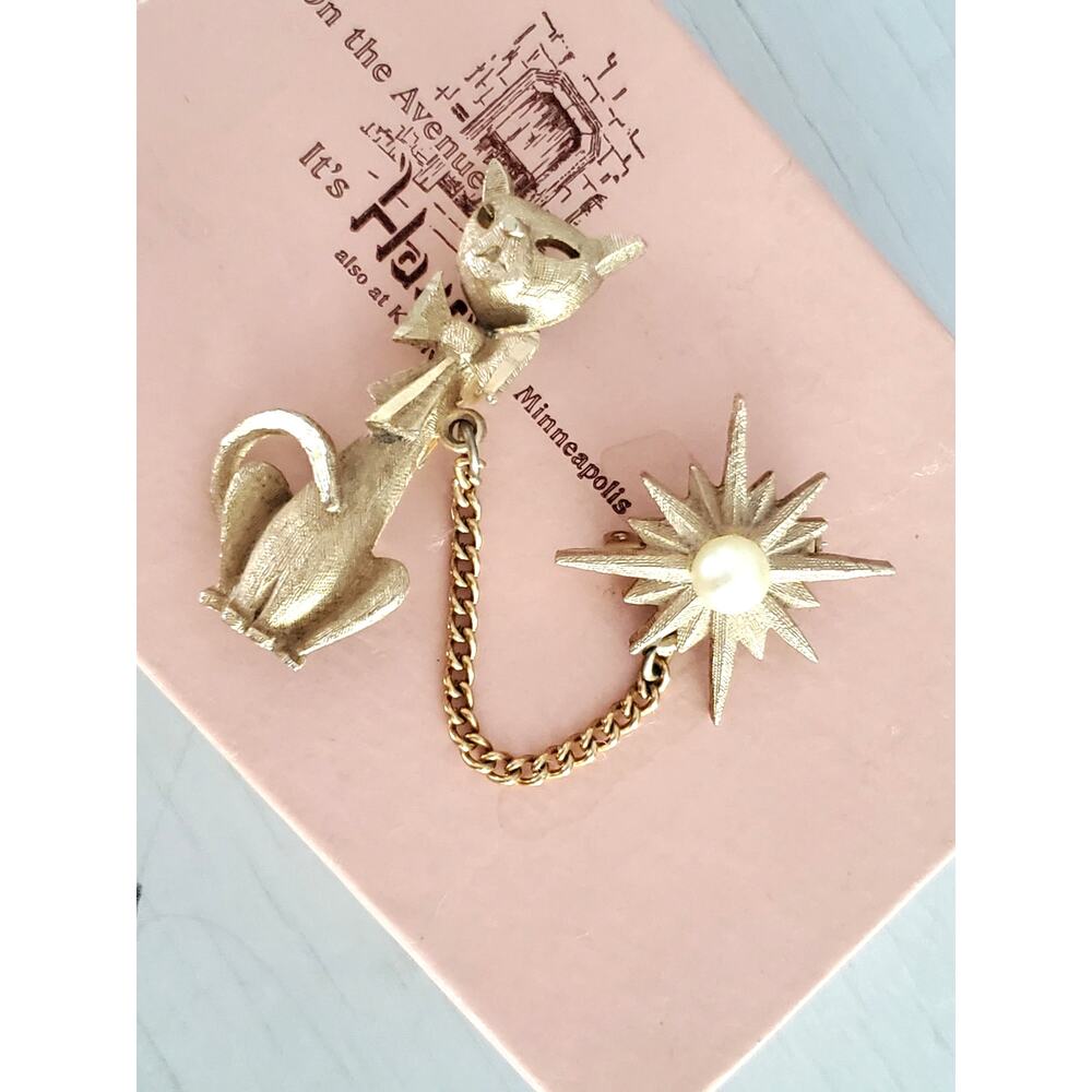 Vintage MCM Cat Star Burst Sweater Chatelaine Brooch Pin